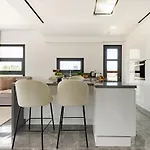 Sanders Evolution 2 Apartment *