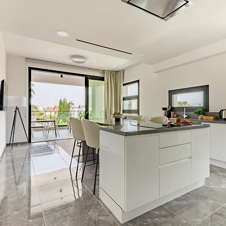 Sanders Evolution 2 Apartment Limassol